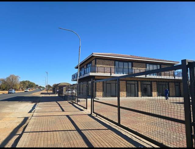 BUSINESS FOR SALE IN LENASIA